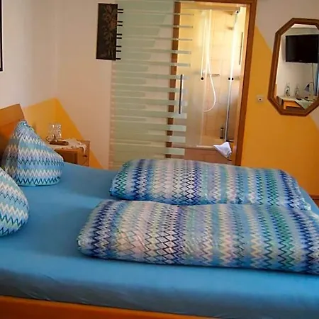 Krone Hotel 2*